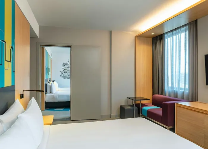 Aloft Dubai Creek Hotel